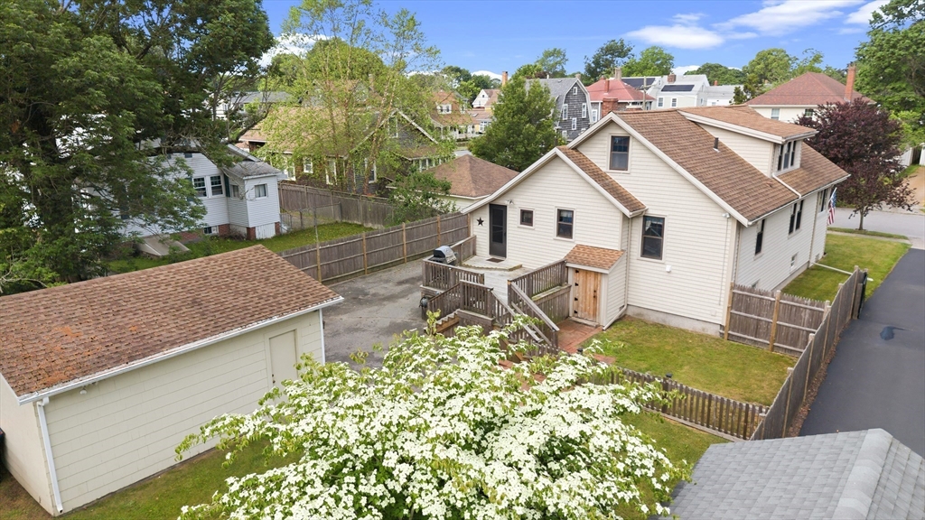 73 Chestnut St