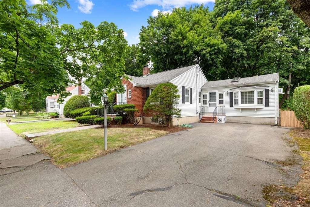 54 Alvin Ave