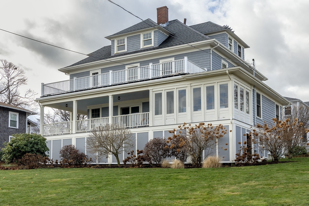 4 Bay View Ave