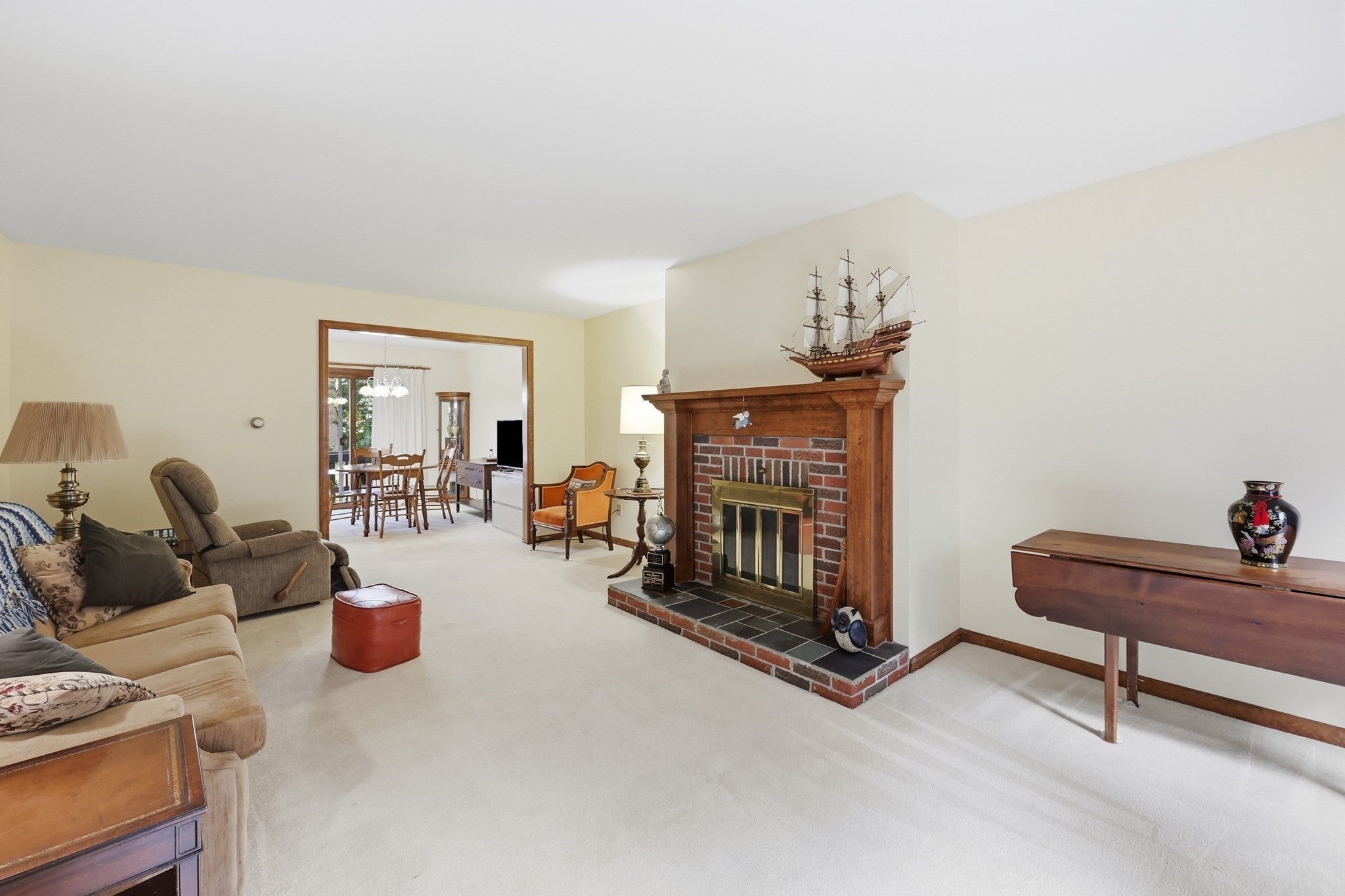 3 Castle Hill Rd #E, Agawam, MA, 3 Castle Hill Rd #E, Agawam, MA Photo #2