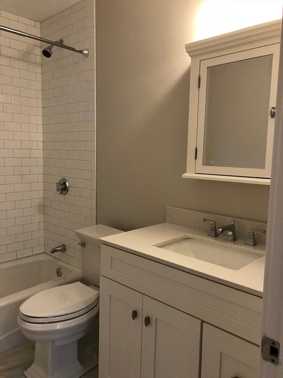 28 Brimmer St #1, Watertown, MA Photo #4