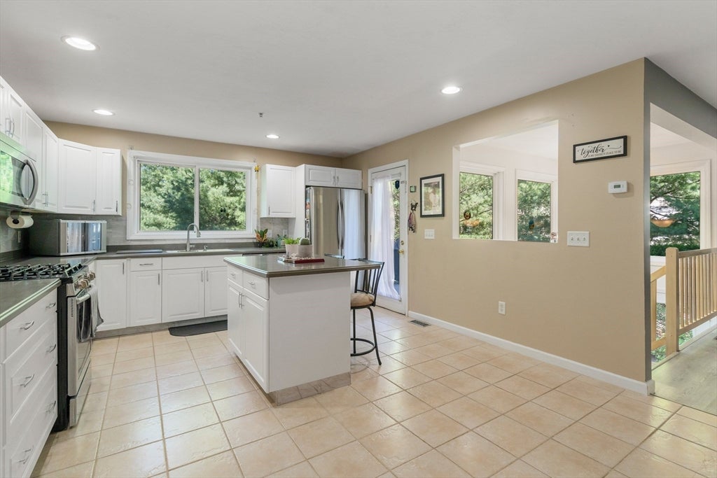 2101 Old Bridge Ln #2101, Bellingham, MA, 2101 Old Bridge Ln #2101, Bellingham, MA Photo #2