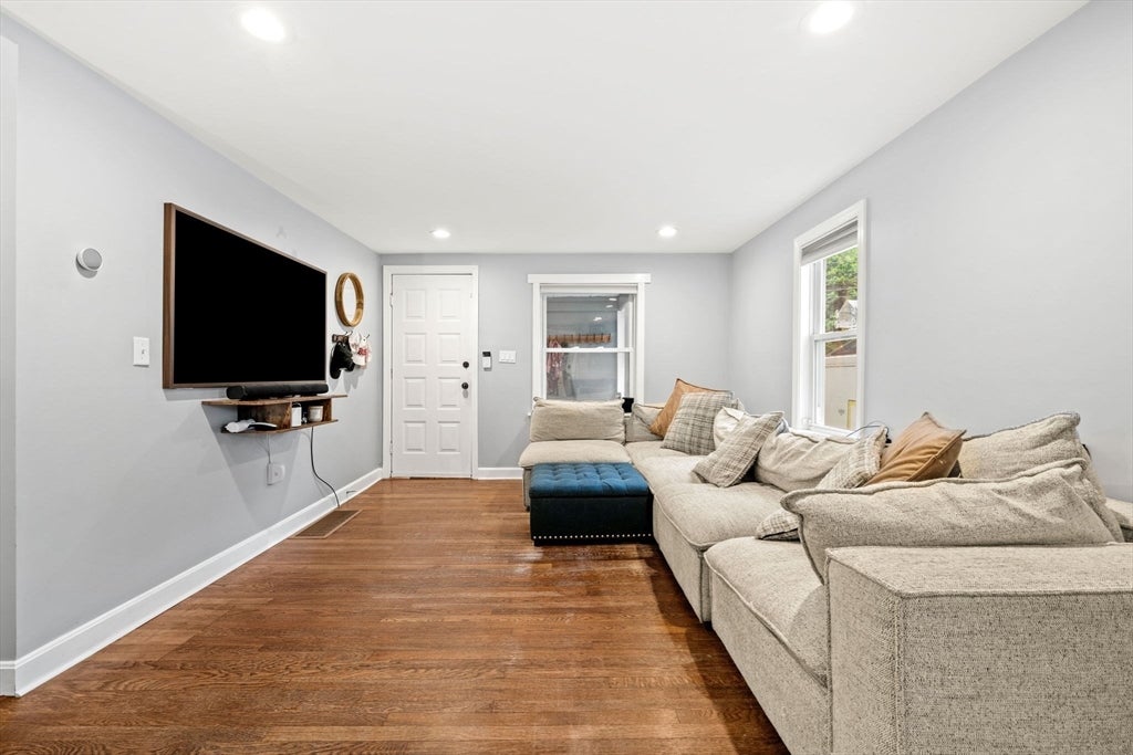 62 Tennyson Street, Worcester, MA, 62 Tennyson Street, Worcester, MA Photo #5