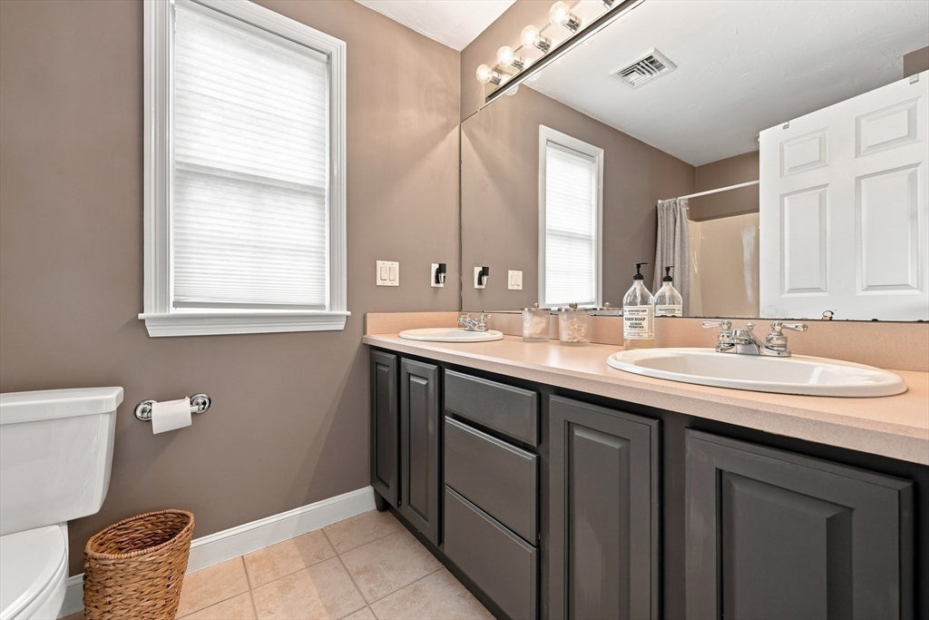 222 Mendon Street, Hopedale, MA Photo #15
