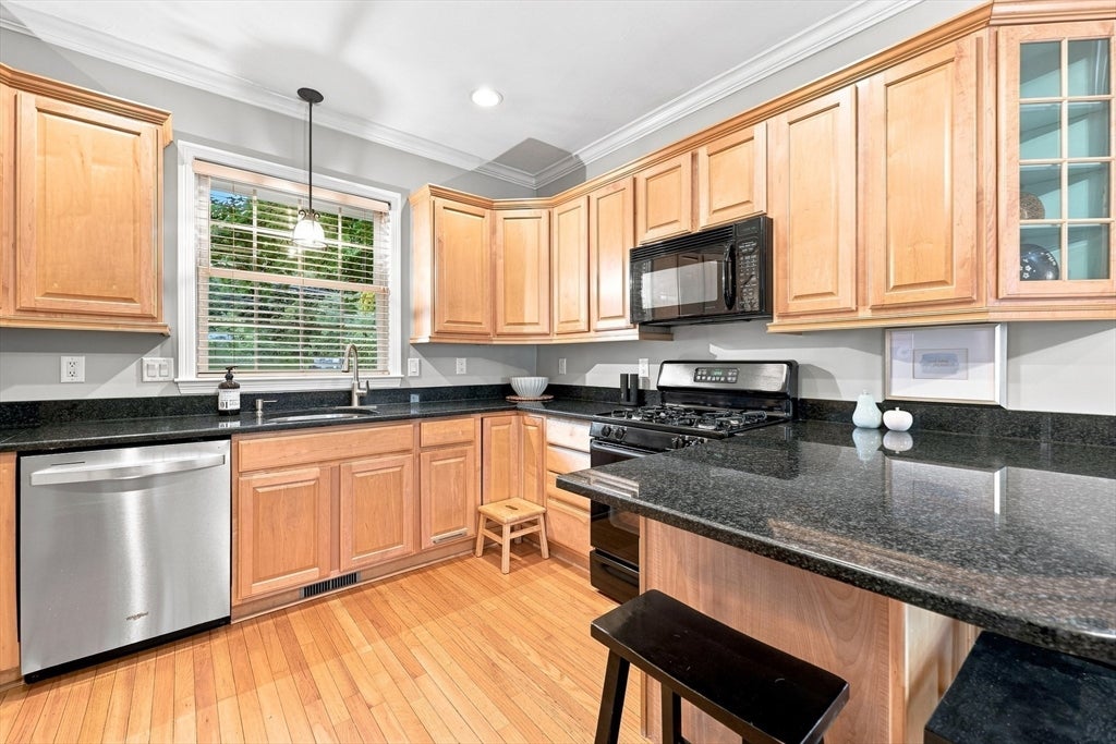 222 Mendon Street, Hopedale, MA Photo #6