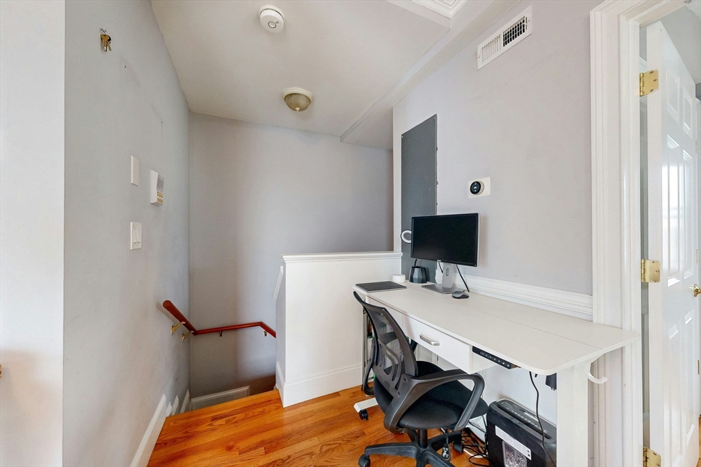 120 D St 3