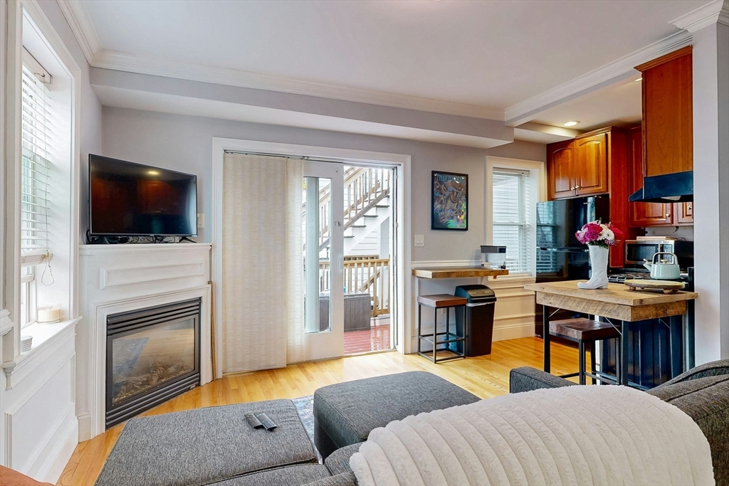 120 D St 3