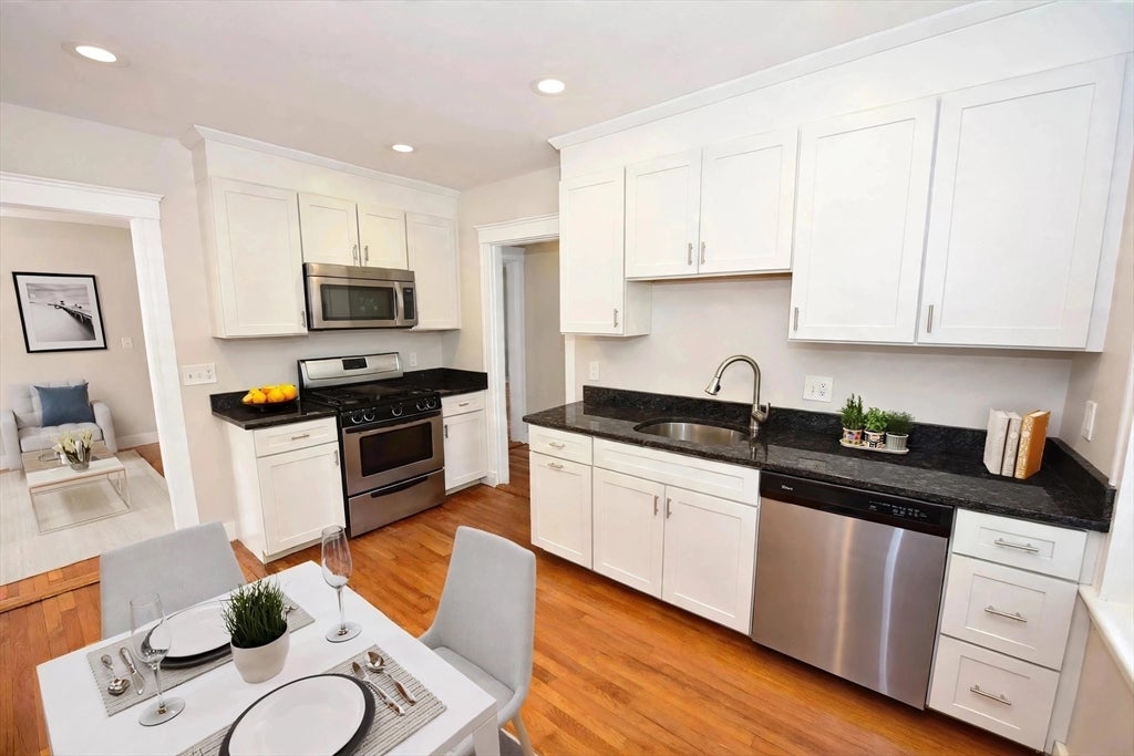 9 Bailey St #3, Boston, MA Photo #1