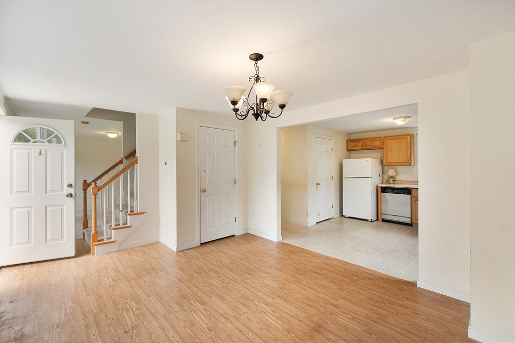 46 Woodlawn Ave