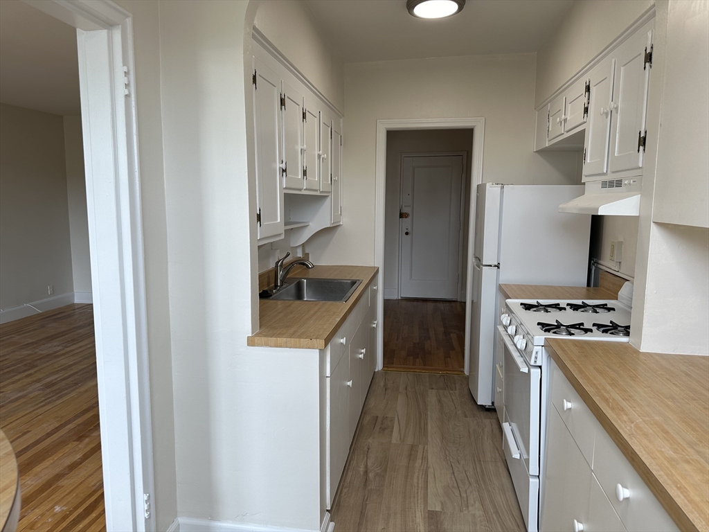 24 Concord Ave 515