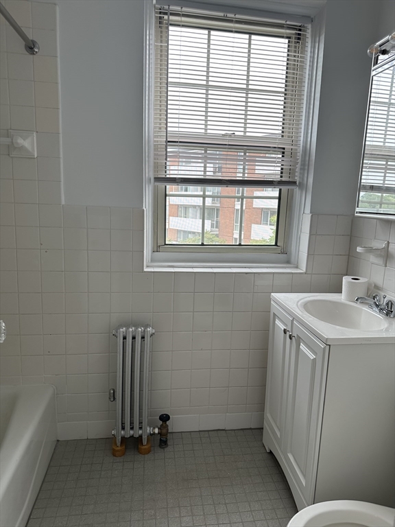 24 Concord Ave 515