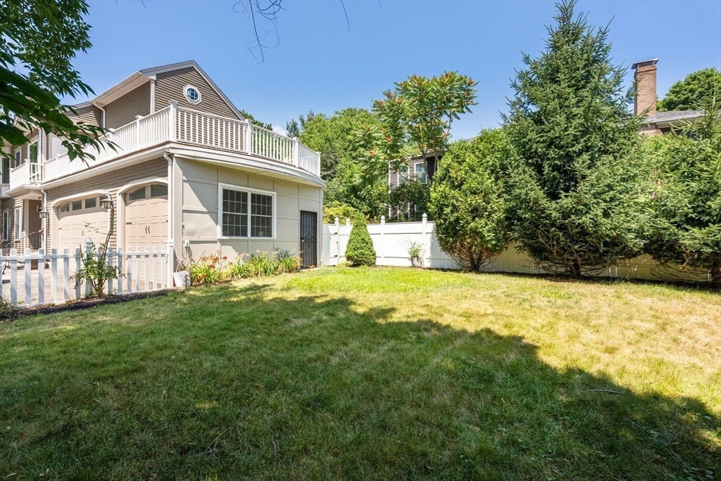 107 Rowe Street