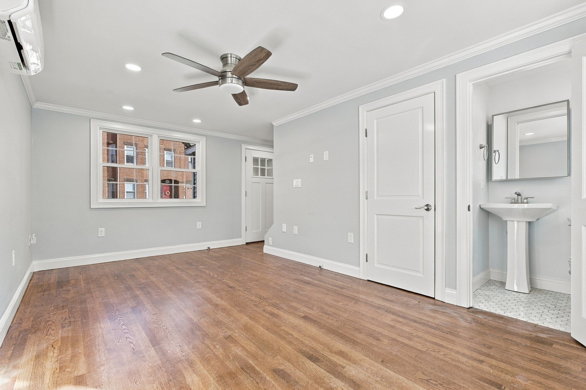 449 E 5th St #SF, Boston, MA Photo #7