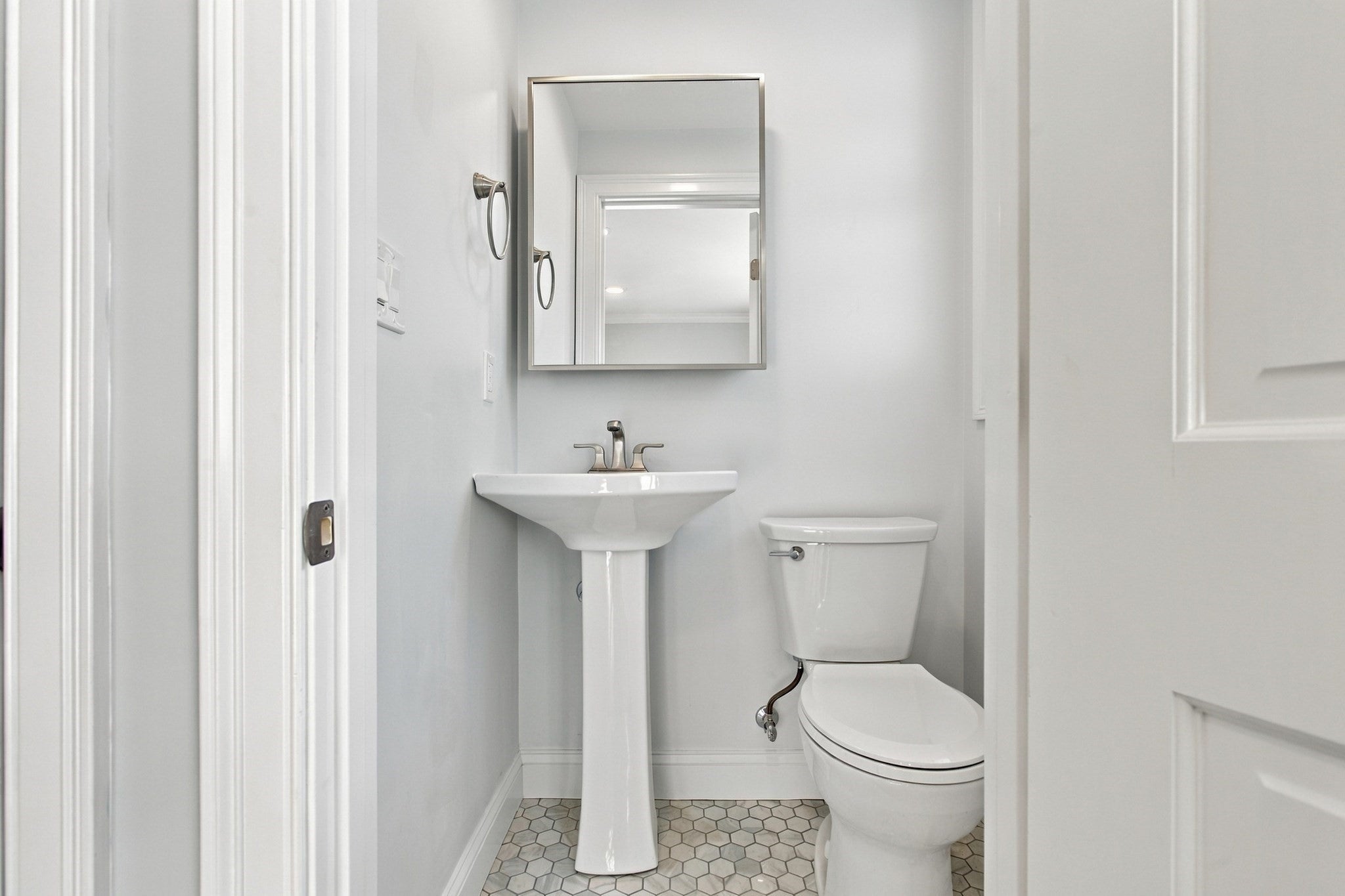 449 E 5th St #SF, Boston, MA Photo #8