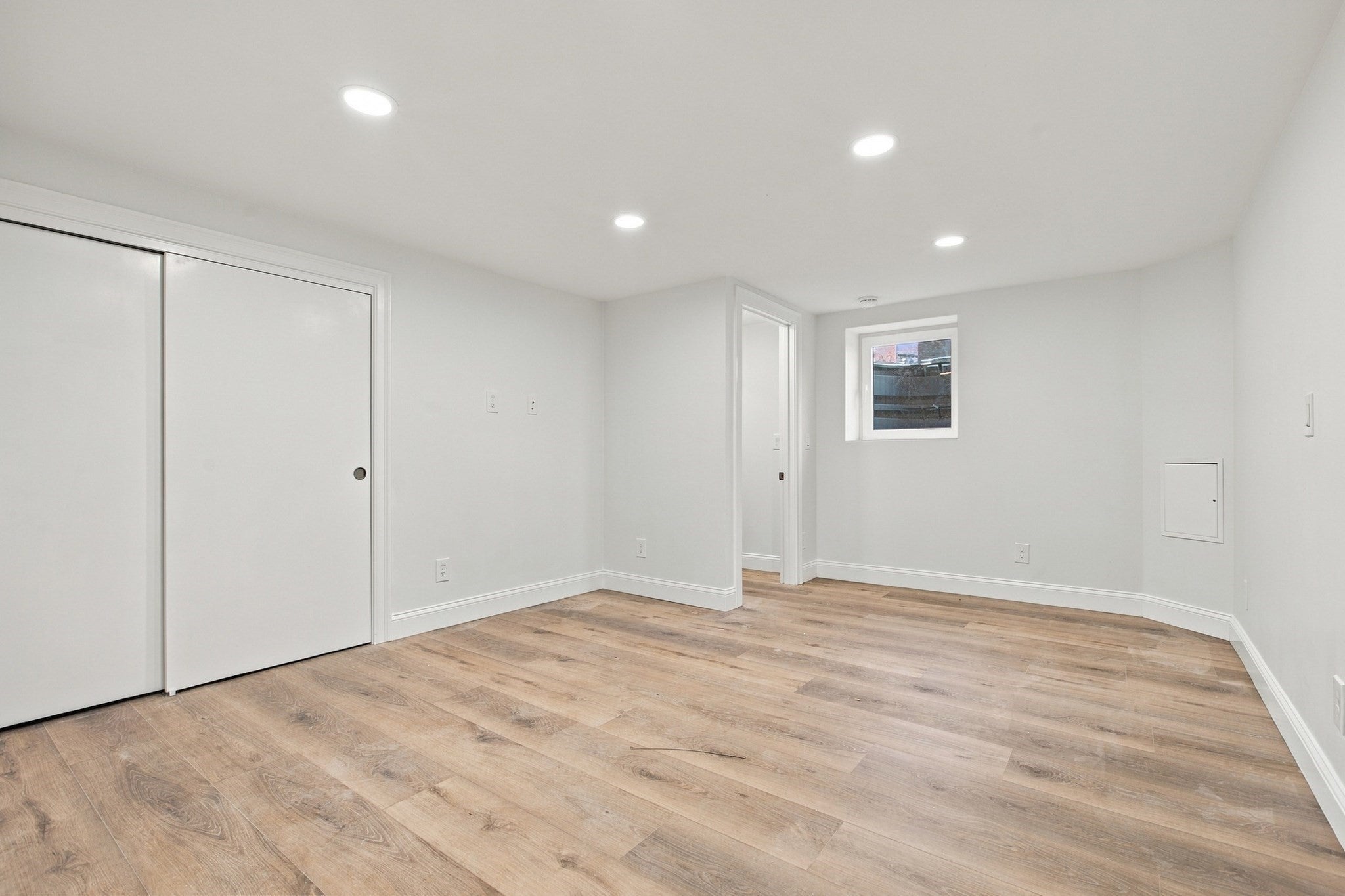 449 E 5th St #SF, Boston, MA Photo #17