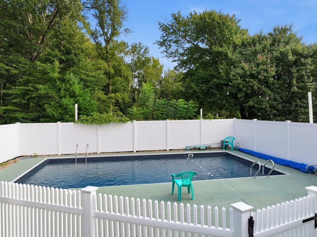 68 Scenic Dr, Leominster, MA Photo #33