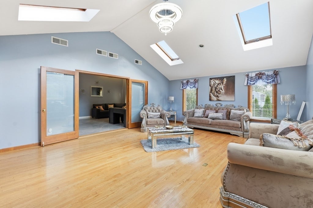 68 Scenic Dr, Leominster, MA Photo #16