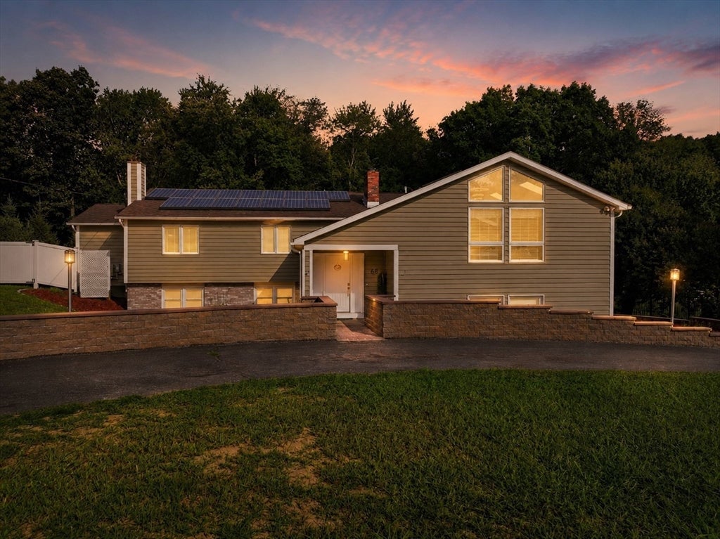 68 Scenic Dr, Leominster, MA Photo #2