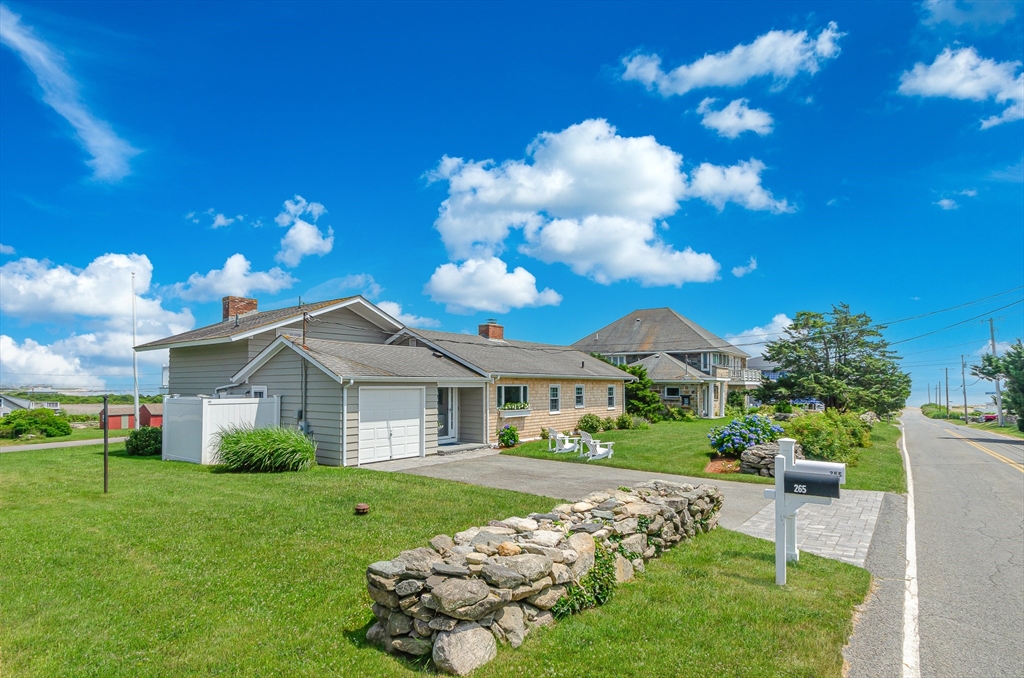 266 Howland Rd