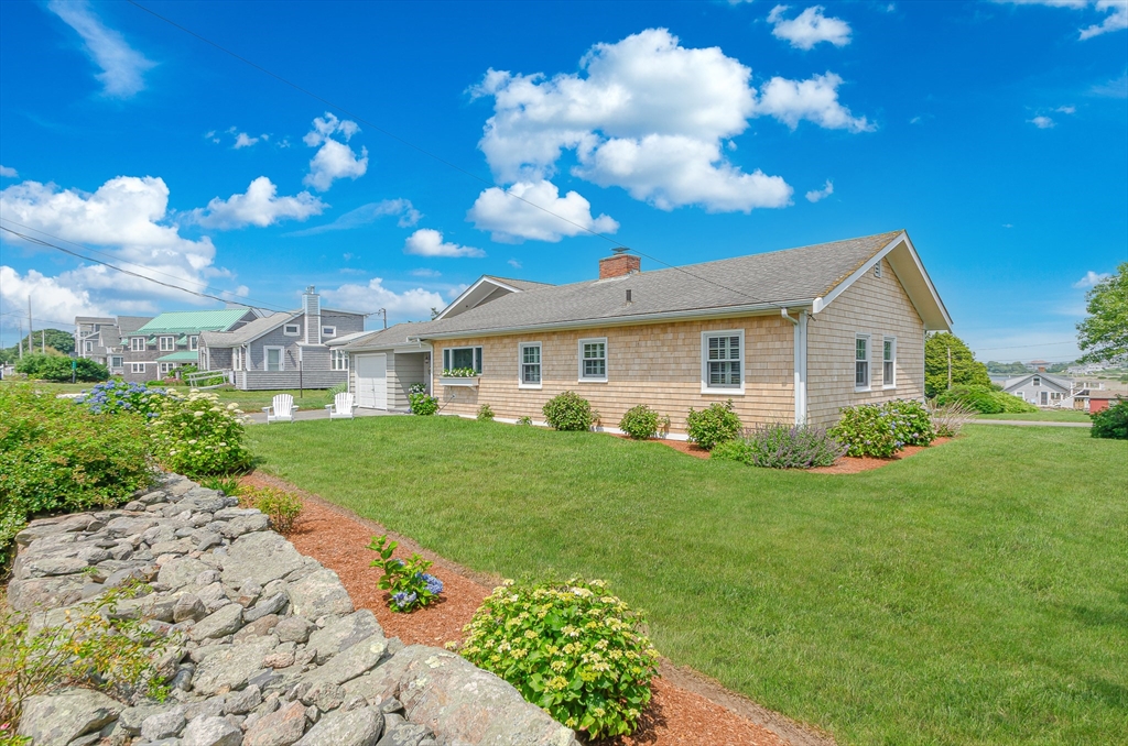 266 Howland Rd