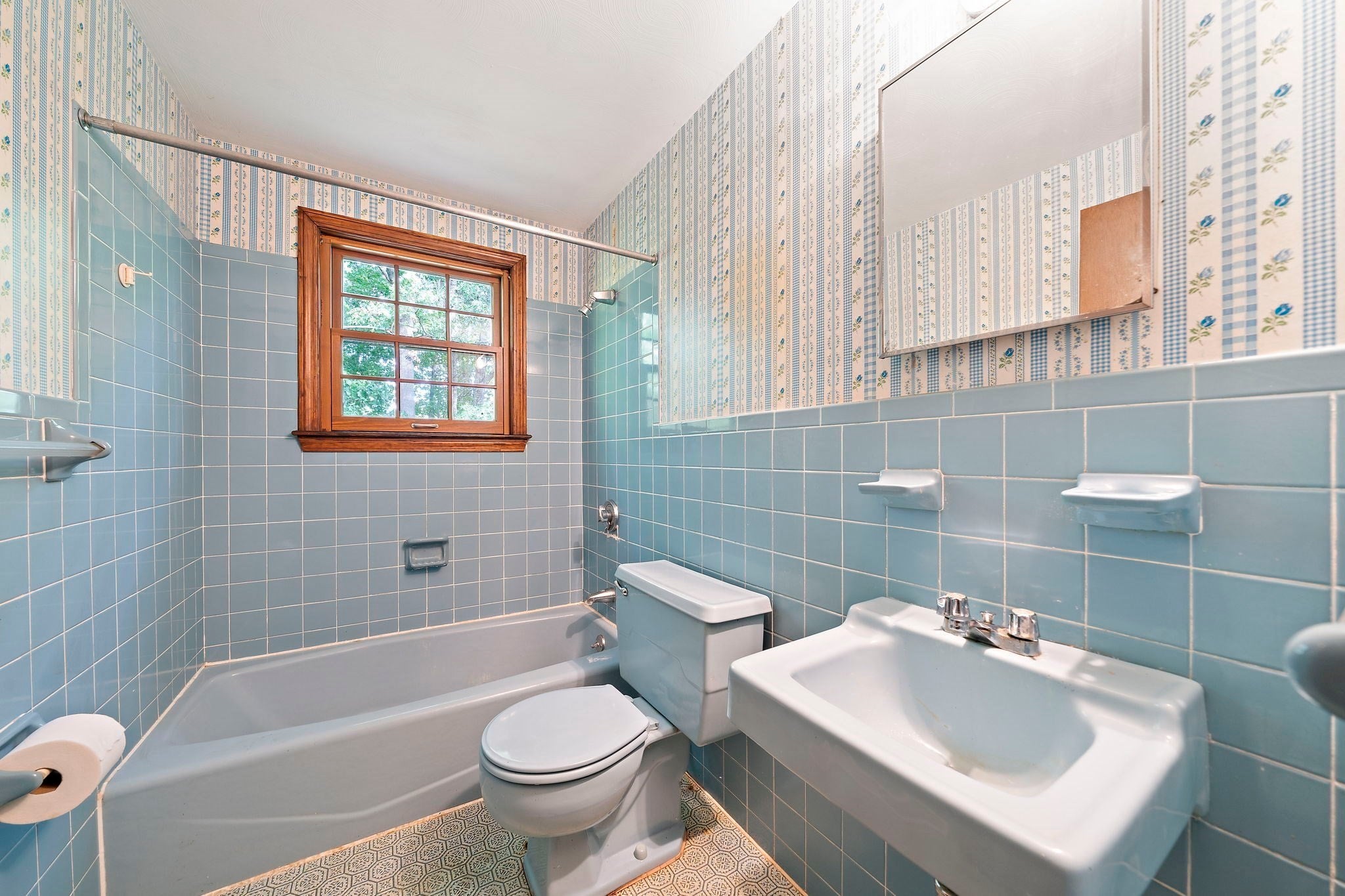 215 Bay State Cir, Hanson, MA, 215 Bay State Cir, Hanson, MA Photo #18