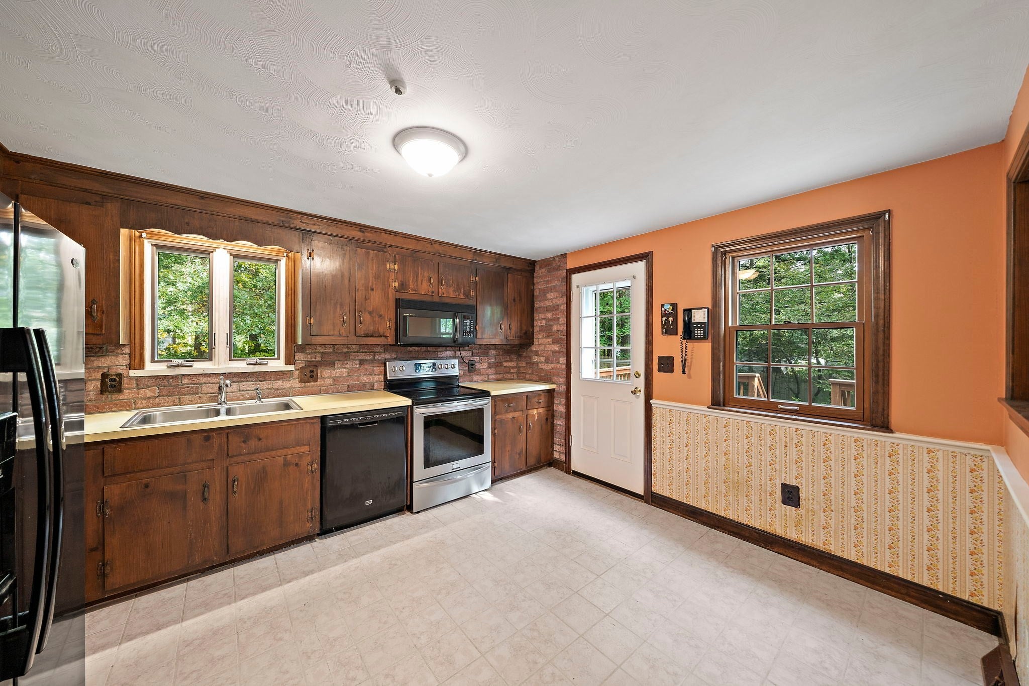 215 Bay State Cir, Hanson, MA, 215 Bay State Cir, Hanson, MA Photo #6