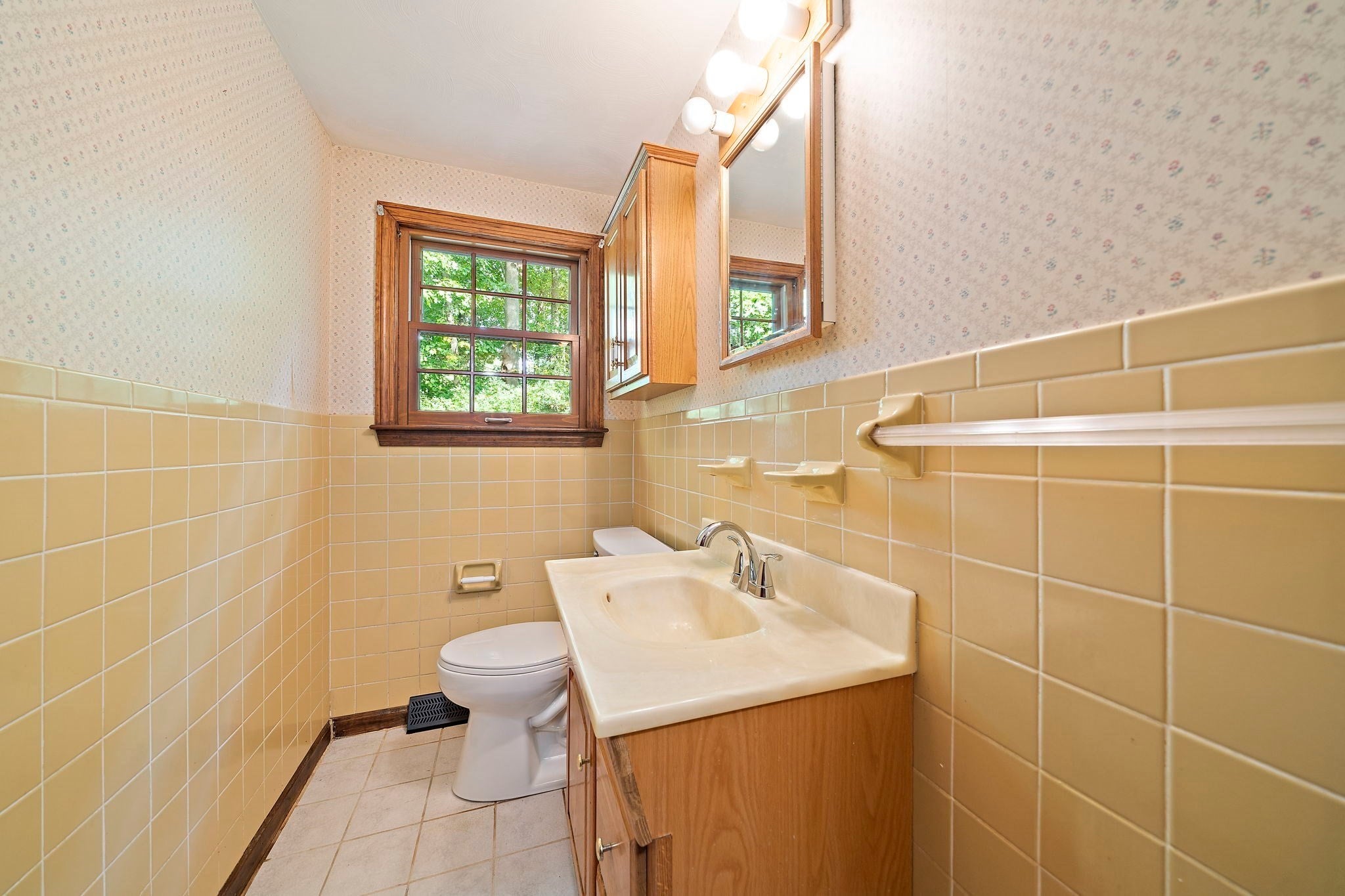 215 Bay State Cir, Hanson, MA, 215 Bay State Cir, Hanson, MA Photo #13