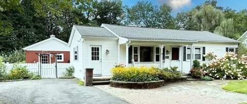 105 Clement St Northampton MA 01062