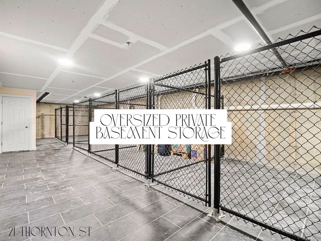 Revere, Massachusetts 02151, United States, 3 Bedrooms Bedrooms, ,2 BathroomsBathrooms,Residential,Contingent,207283