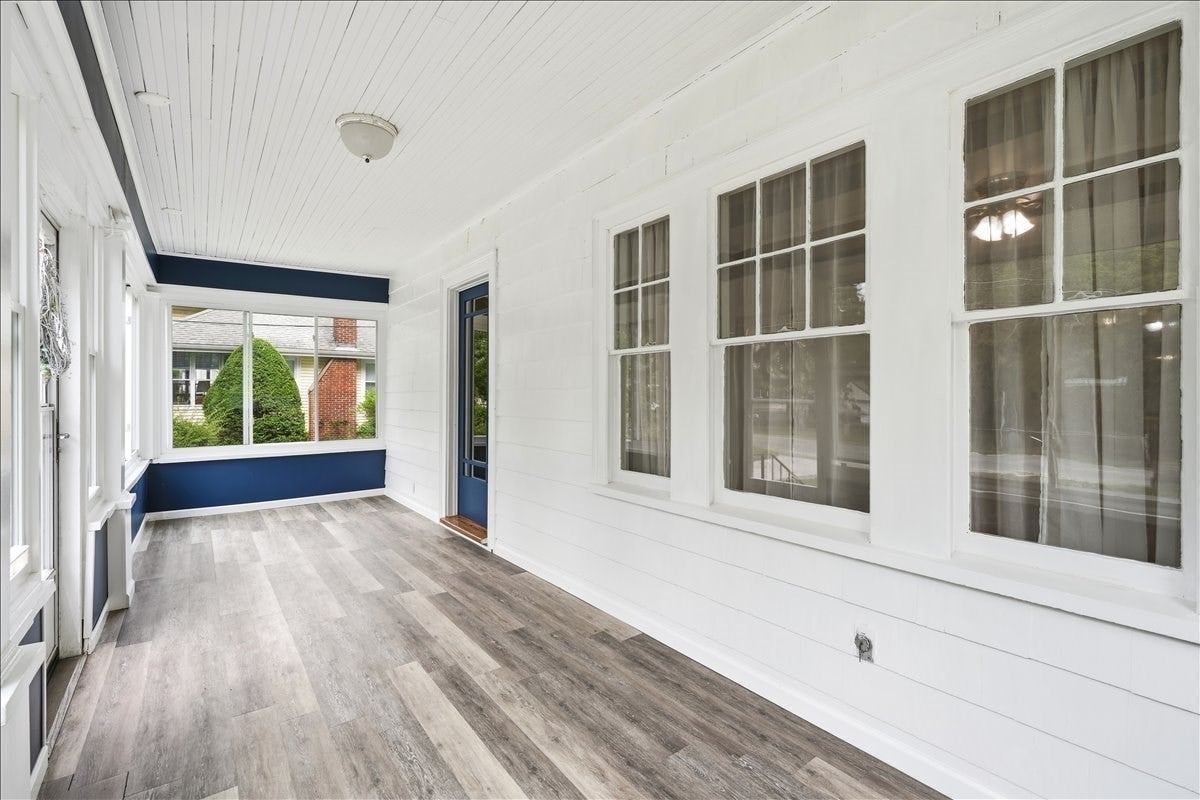 15 Walnut St