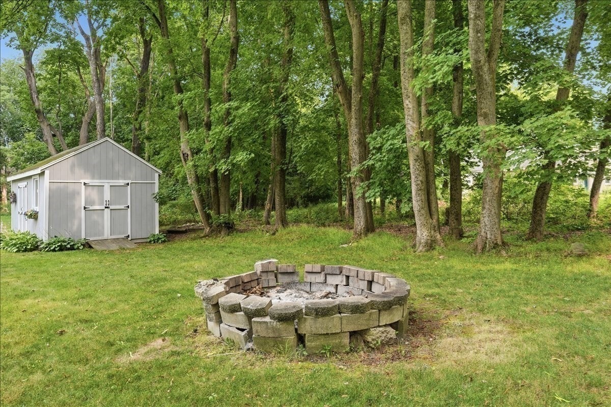 15 Walnut St, West Bridgewater, MA Photo #32