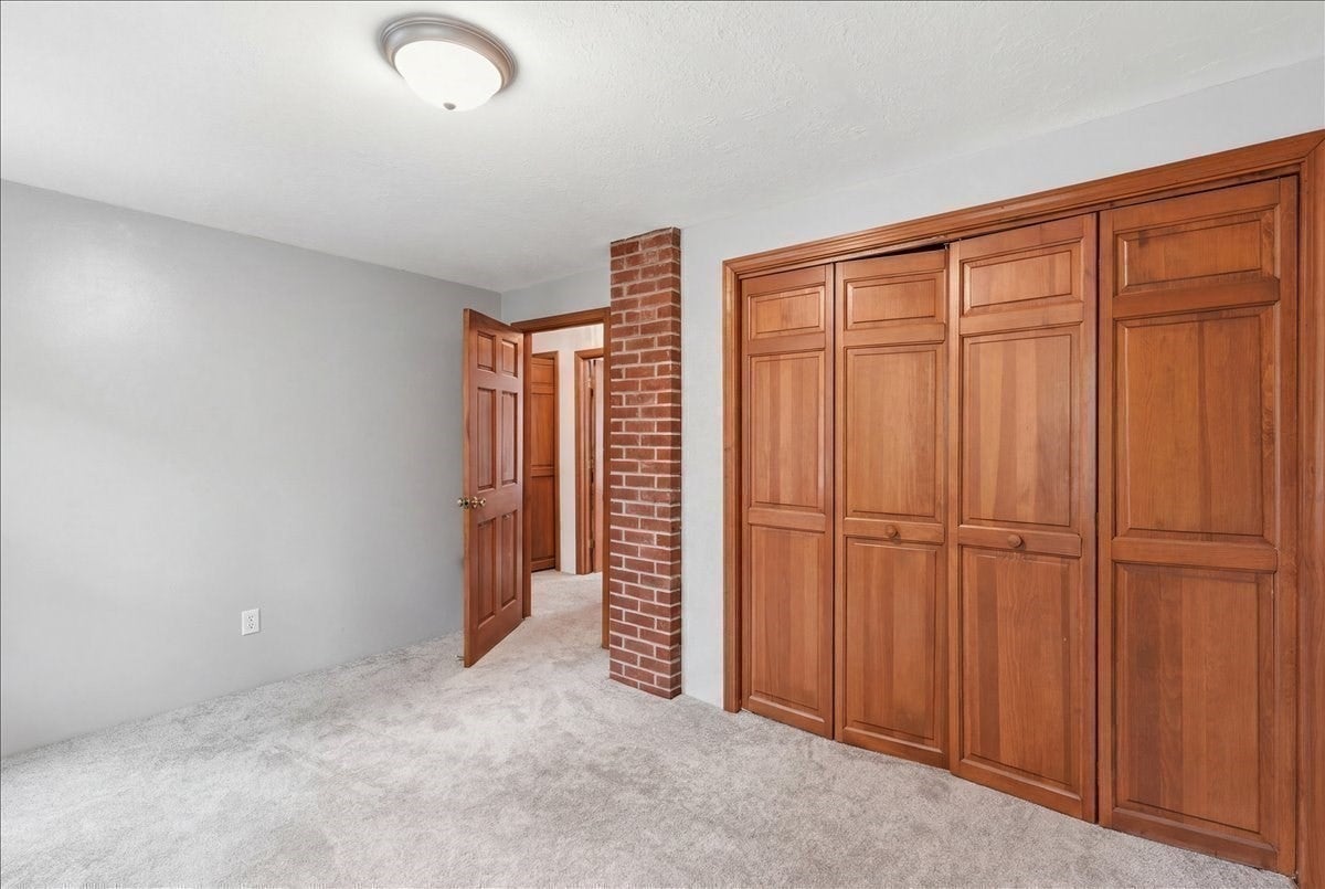 15 Walnut St, West Bridgewater, MA Photo #26