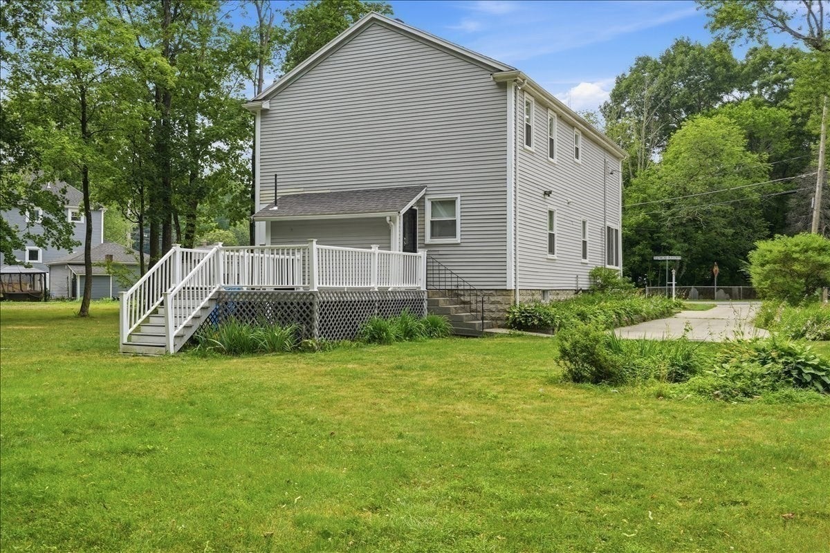 15 Walnut St, West Bridgewater, MA Photo #34