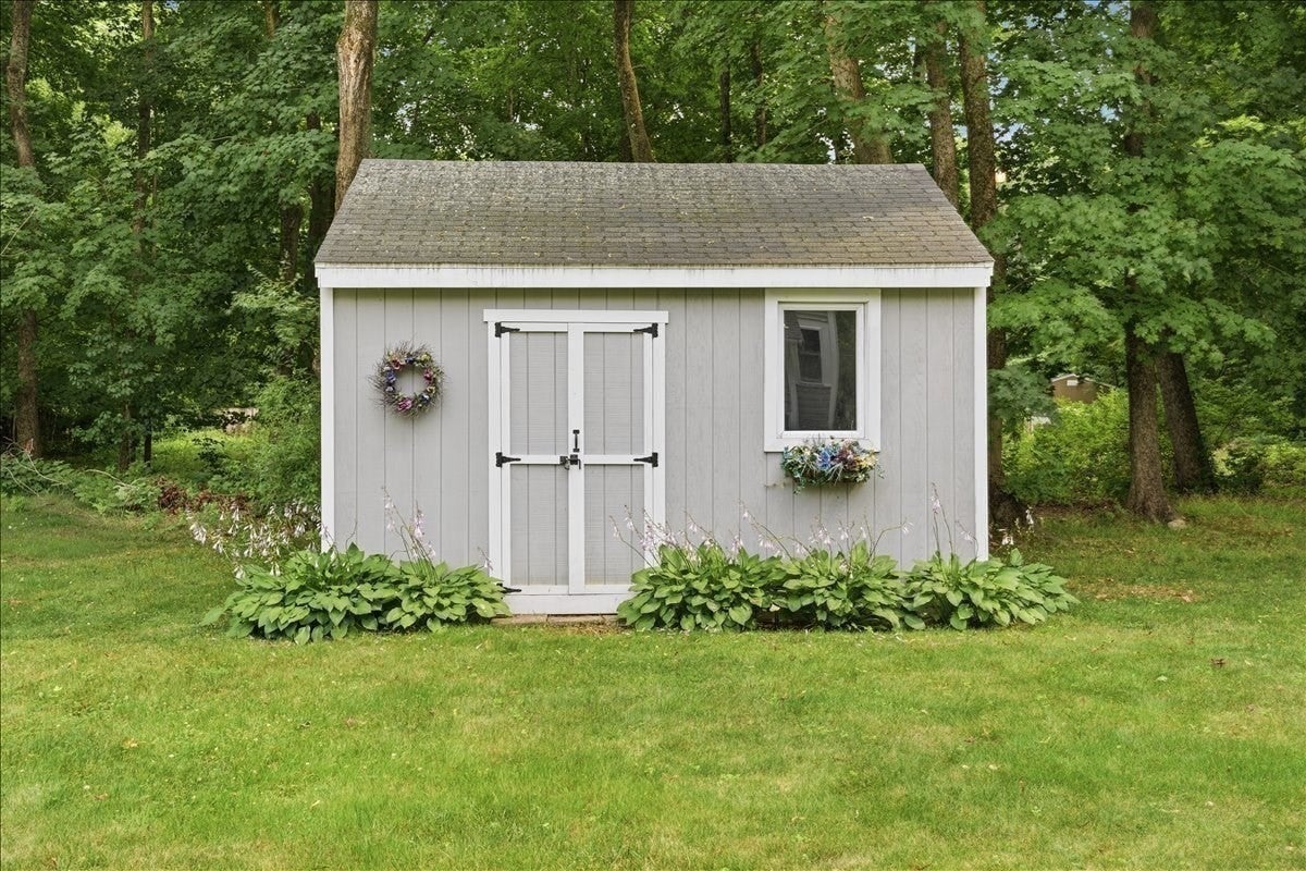 15 Walnut St, West Bridgewater, MA Photo #33