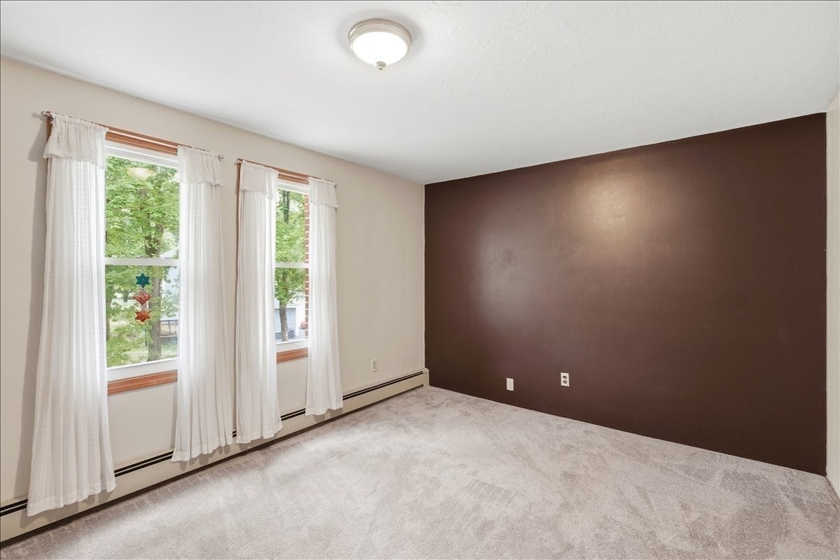15 Walnut St, West Bridgewater, MA Photo #23