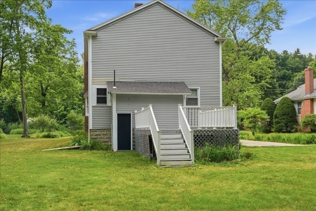 15 Walnut St, West Bridgewater, MA Photo #35