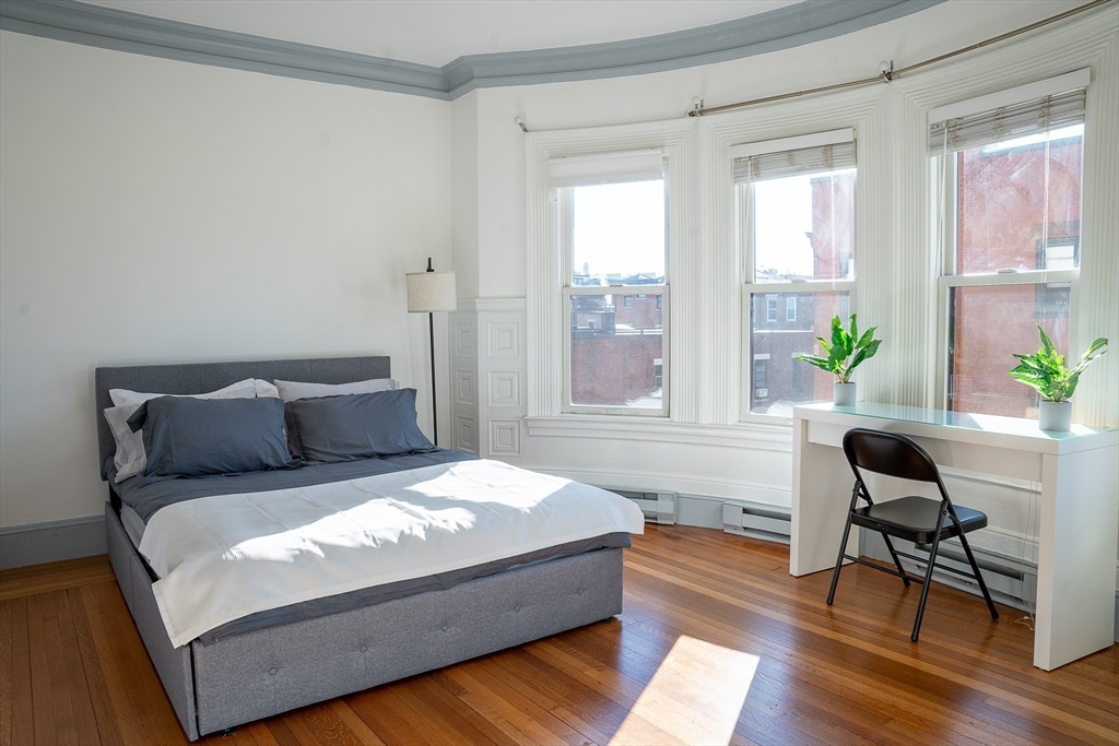857 Beacon 41
