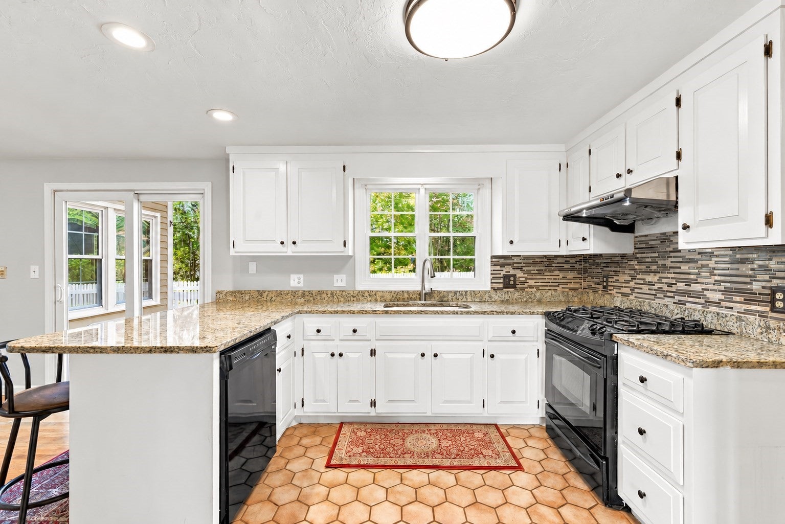 293 Davis St, Northborough, MA Photo #13