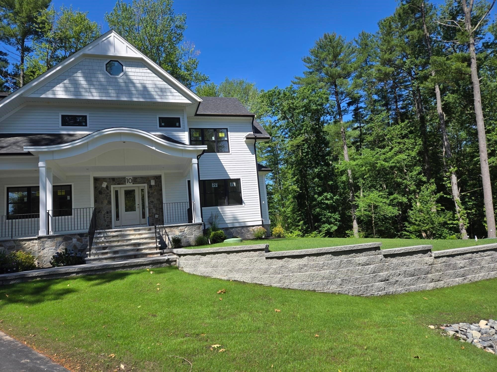 10 Union Lane