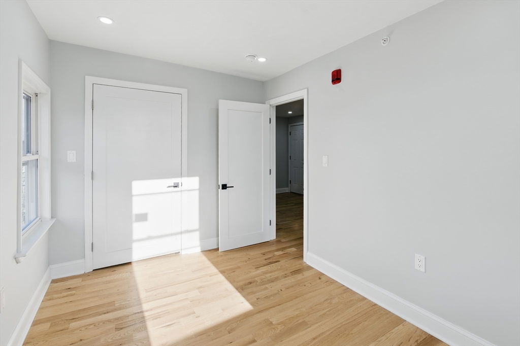 17 Burns St UNIT C
