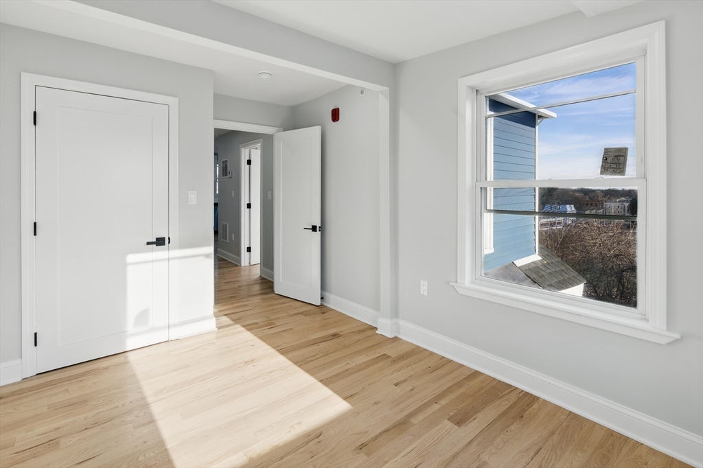 17 Burns St UNIT C