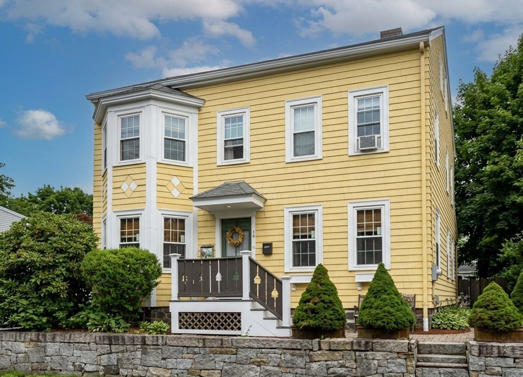 19 Rowland Street #2, Marblehead, MA Photo #1