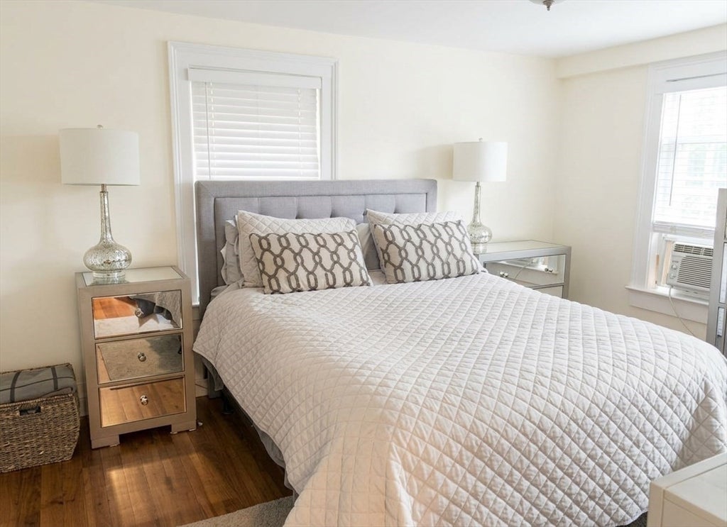 19 Rowland Street #2, Marblehead, MA Photo #6