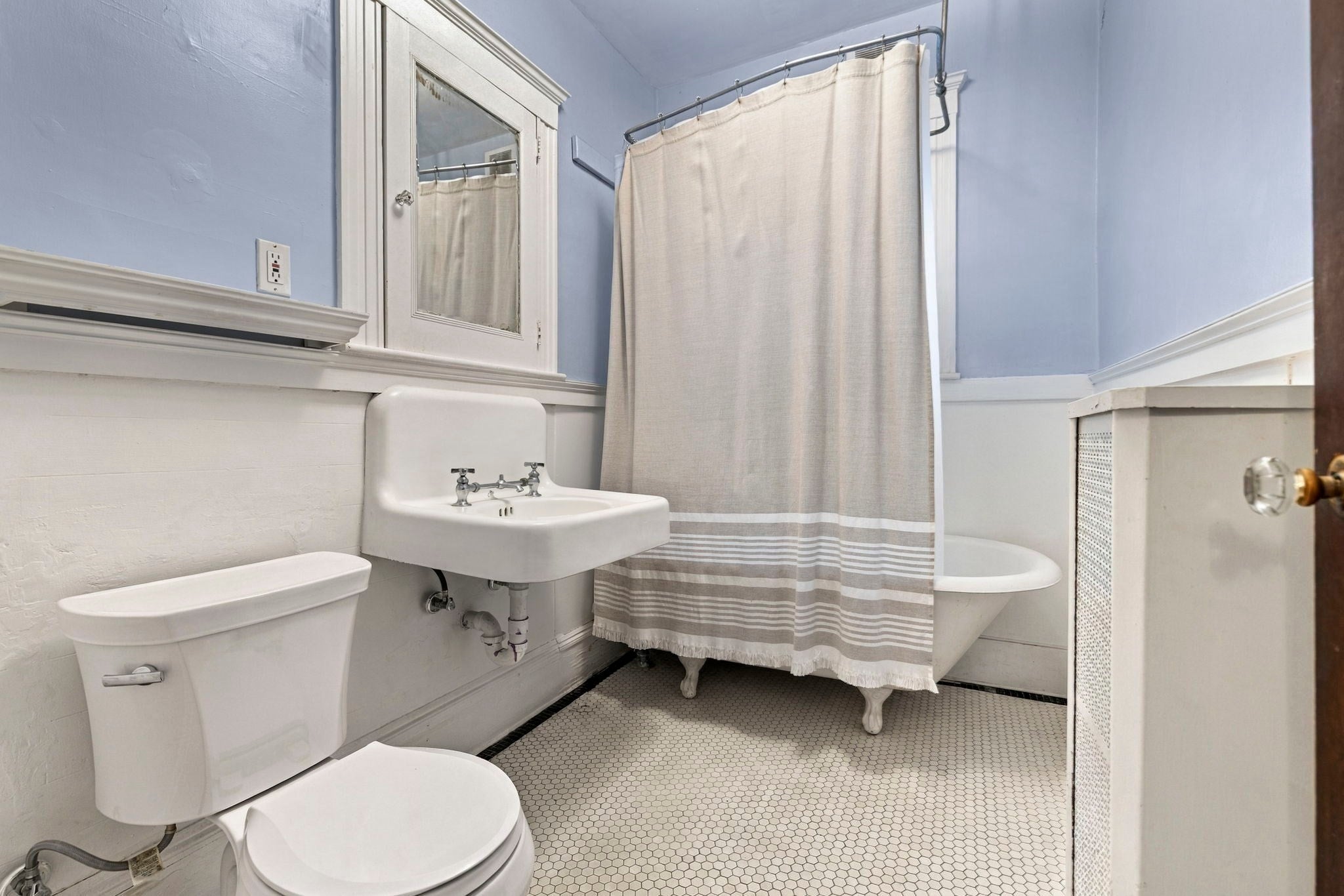 32 Goodrich Rd #1, Boston, MA Photo #19
