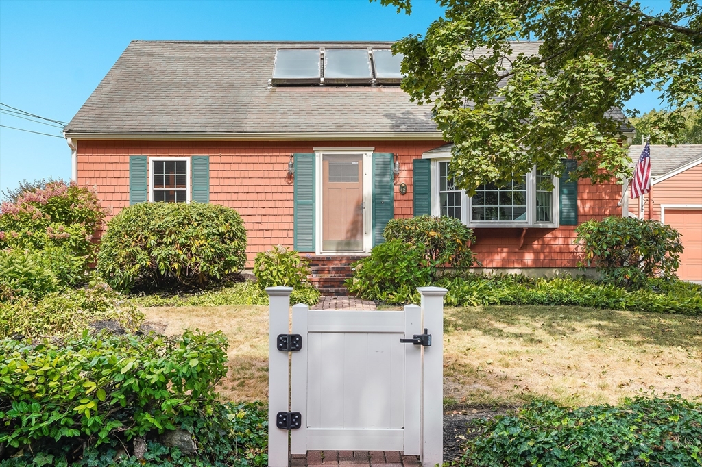 42 Riverview Dr
