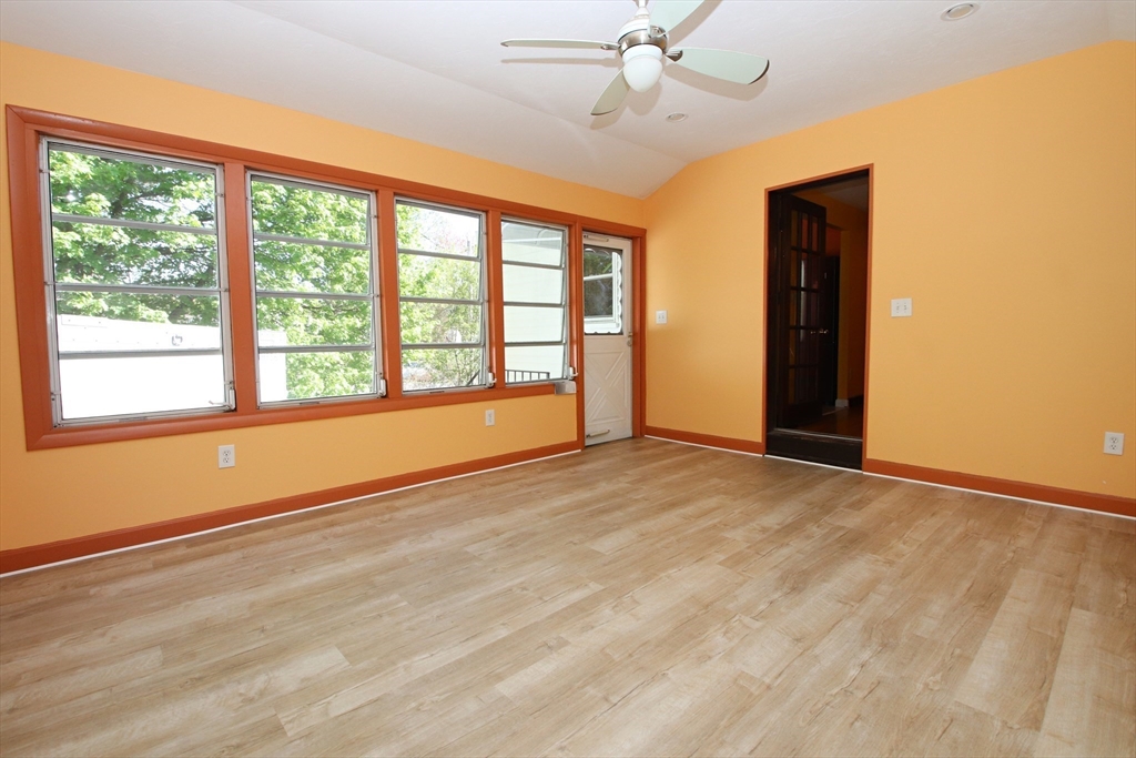 10 Pillings Road, Saugus, MA Photo #14