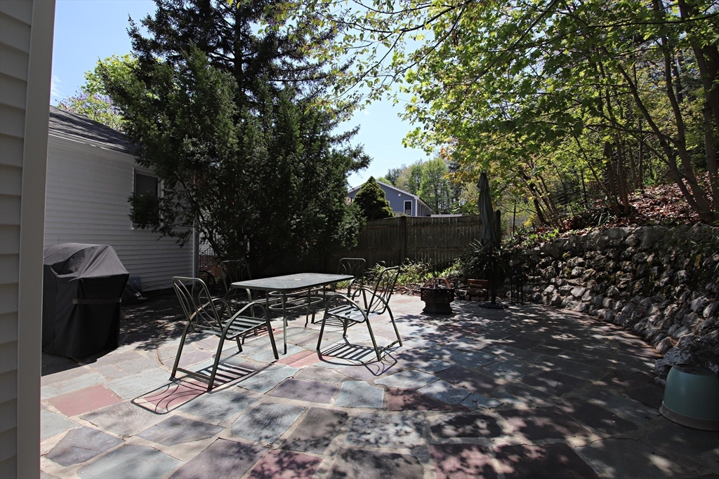10 Pillings Road, Saugus, MA Photo #37