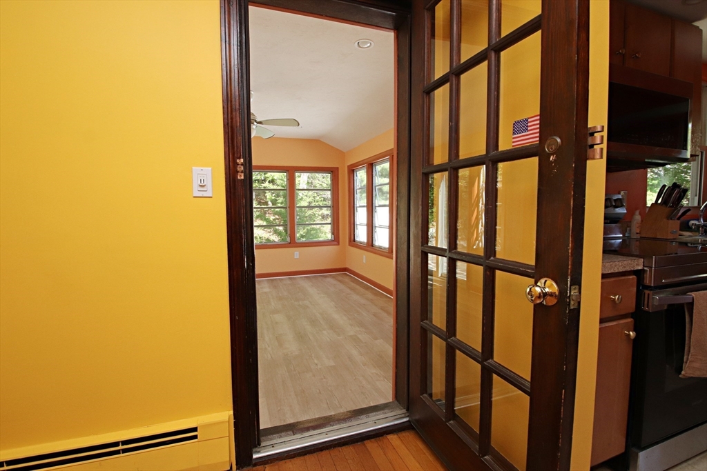 10 Pillings Road, Saugus, MA Photo #11