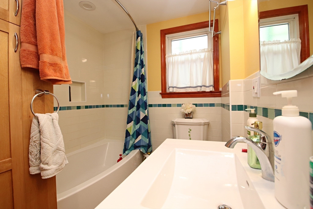 10 Pillings Road, Saugus, MA Photo #20