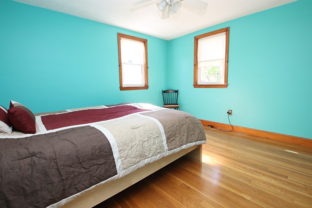 10 Pillings Road, Saugus, MA Photo #16